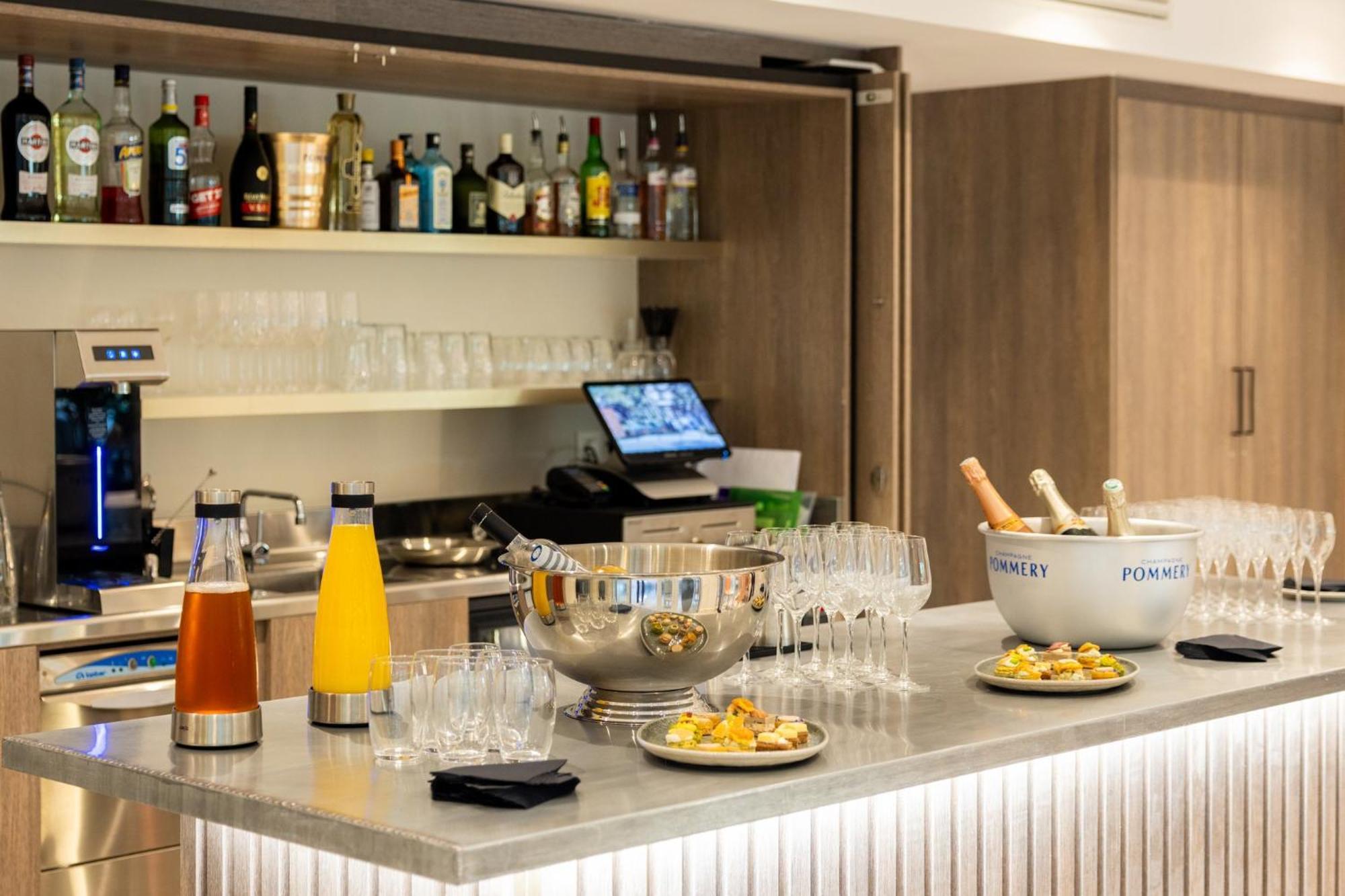 Staybridge Suites - Cannes Centre By Ihg Zewnętrze zdjęcie